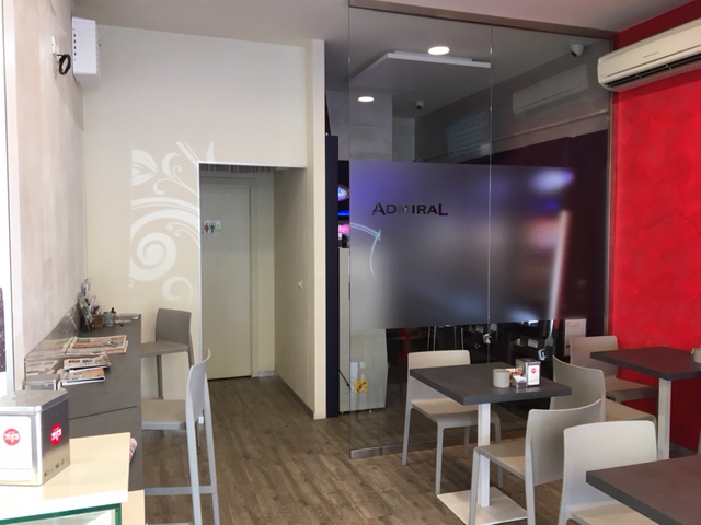 TABACCHERIA-CAFFETTERIA-RICEVITORIA LUCKY - Iqos e Glo Reseller - Ploom Store · Foto 4