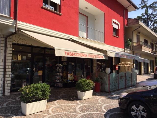 TABACCHERIA-CAFFETTERIA-RICEVITORIA LUCKY - Iqos e Glo Reseller - Ploom Store · Foto 2